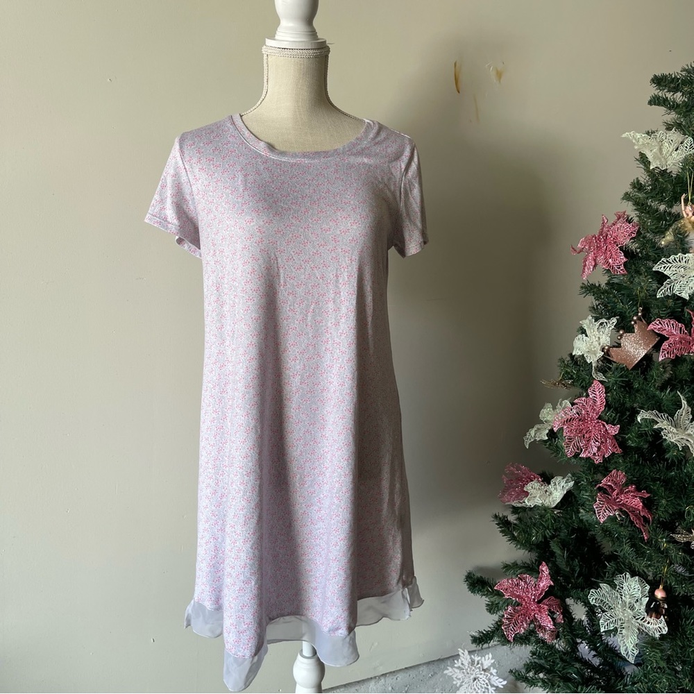 Ellen Tracy nightgown